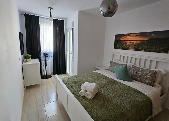 Ocean Breeze Retreat *