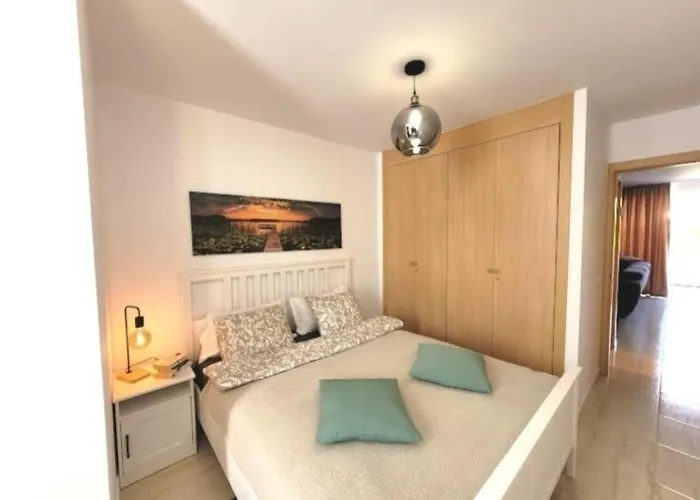 Ocean Breeze Retreat *