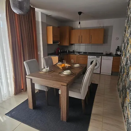 Ocean Breeze Retreat Apartament *