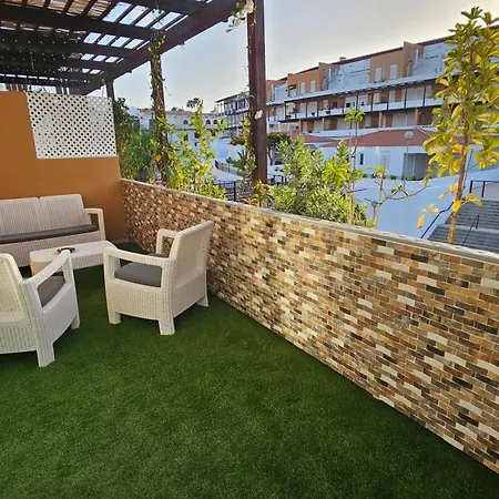 Ocean Breeze Retreat Apartament